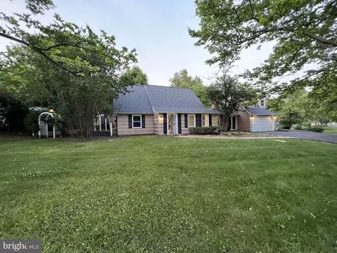 12514 Swirl Ln, Bowie, MD 20715