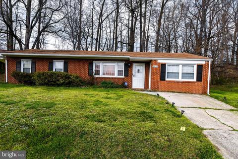 9522 Castle Dr, Upper Marlboro, MD 20772