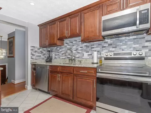 8603 Briarwood Ct, Laurel, MD 20708 photo 18