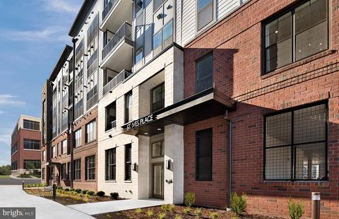 100 St Ives Pl #30903, National Harbor, MD 20745