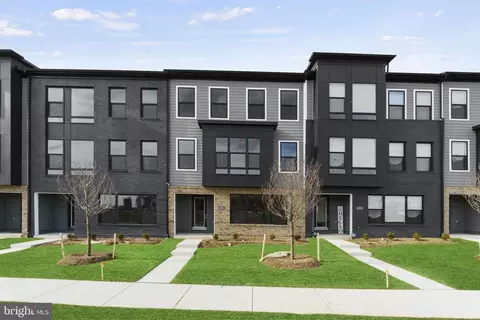 235 Summit Point Blvd, Bowie, MD 20716