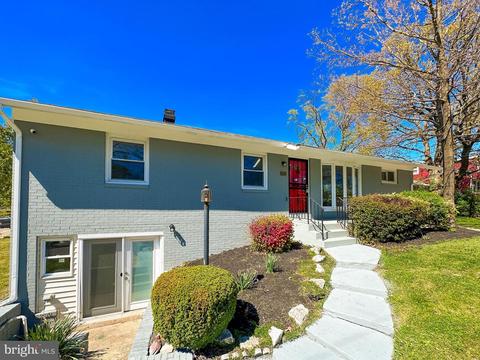 4904 Holly Spring St, Suitland, MD 20746