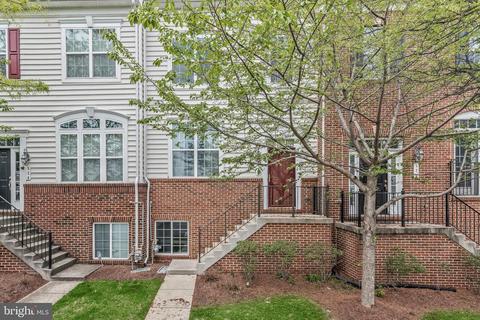 526 Jurgensen Pl, Hyattsville, MD 20785