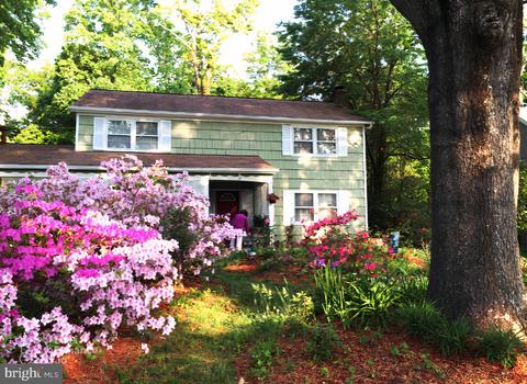 3814 Irongate Ln, Bowie, MD 20715