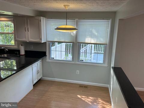 9114 Briarchip St, Laurel, MD 20708 photo 8