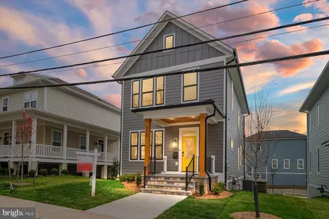 4029 Hamilton St, Hyattsville, MD 20781