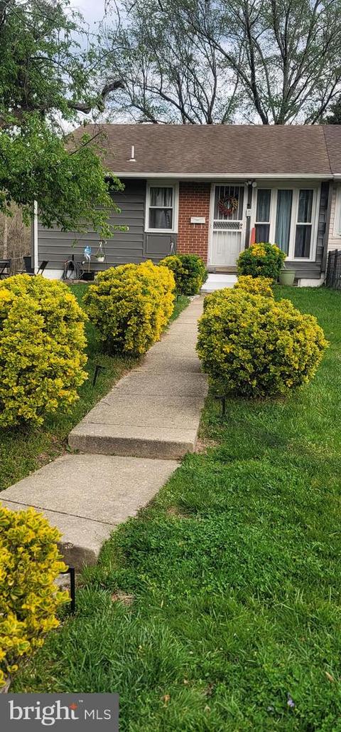 8101 Barlowe Rd, Hyattsville, MD 20785