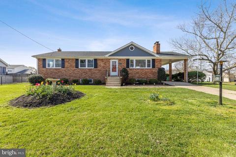 6111 Mardella Blvd, Clinton, MD 20735