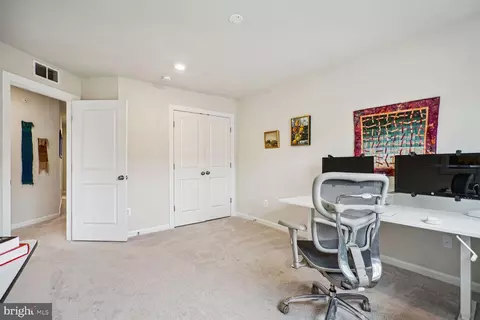 9645 Block St, Lanham, MD 20706 photo 24