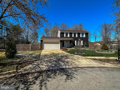 9601 Rooster Ln, Fort Washington, MD 20744