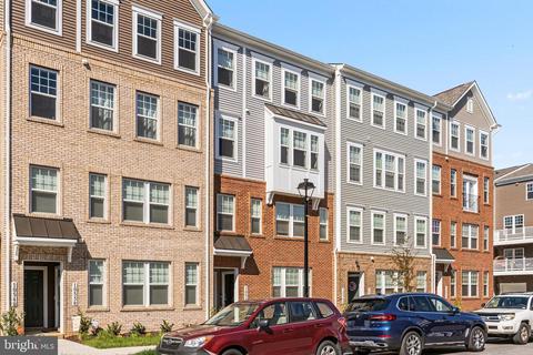 10544 Jim Lovell Ln, Lanham, MD 20706