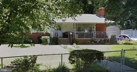 2107 Kent Village Dr, Hyattsville, MD 20785