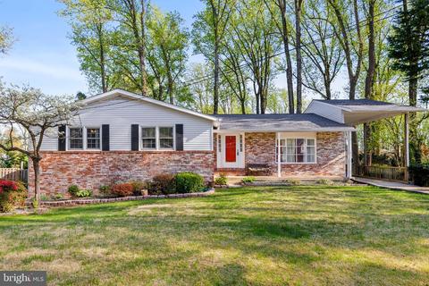 5801 Sir Galahad Rd, Glenn Dale, MD 20769