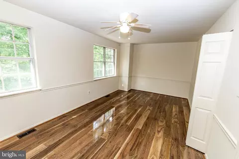 6912 Woodstream Ln, Lanham, MD 20706 photo 19