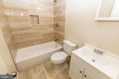 6912 Woodstream Ln, Lanham, MD 20706 photo 17