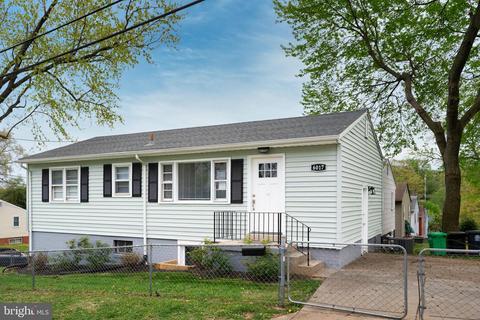 6017 Sheridan St, Riverdale, MD 20737