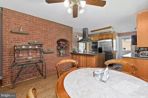 6306 Martins Ln, Lanham, MD 20706 photo 8