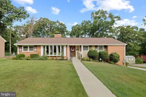 6306 Martins Ln, Lanham, MD 20706