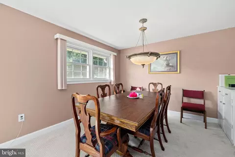 6306 Martins Ln, Lanham, MD 20706 photo 5