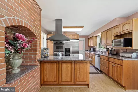 6306 Martins Ln, Lanham, MD 20706 photo 10
