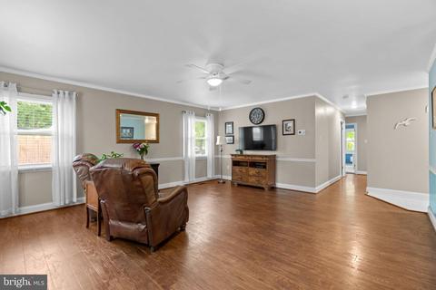 12206 Mackell Ln, Bowie, MD 20715 photo 5
