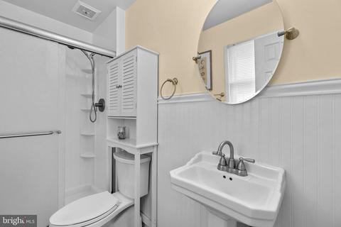 12206 Mackell Ln, Bowie, MD 20715 photo 18
