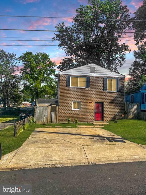 924 Elfin Ave, Capitol Heights, MD 20743