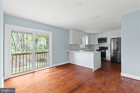 16005 Bond Mill Rd, Laurel, MD 20707 photo 8