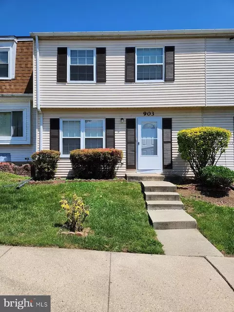 903 Portia Ct, Hyattsville, MD 20785
