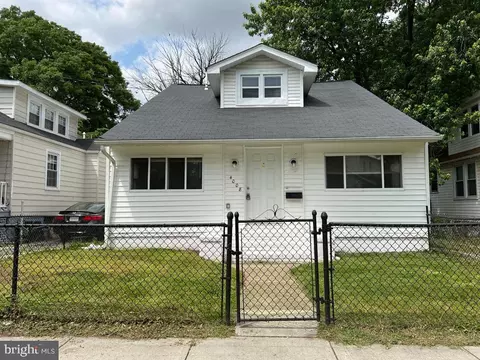 4008 Bunker Hill Rd, Brentwood, MD 20722