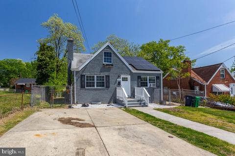 4004 Dent St, Capitol Heights, MD 20743