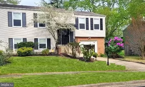8905 Blackbriar Ct, Fort Washington, MD 20744