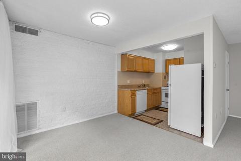 1830 Metzerott Rd #A-4, Adelphi, MD 20783 photo 17