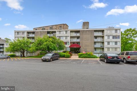 1830 Metzerott Rd #A-4, Adelphi, MD 20783 photo 2