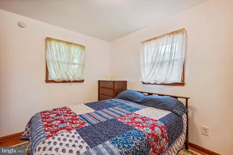 Bedroom - 15200 Croom Rd, Brandywine, MD 20613 photo 3 of 7