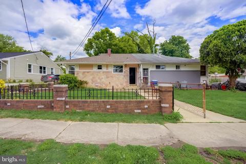 7607 Oxman Rd, Hyattsville, MD 20785