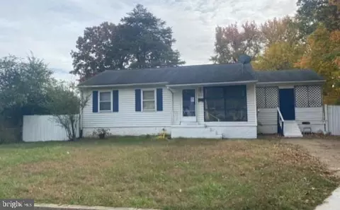 9111 Utica Pl, Springdale, MD 20774