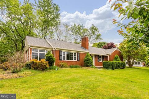 6015 Brooklyn Bridge Rd, Laurel, MD 20707