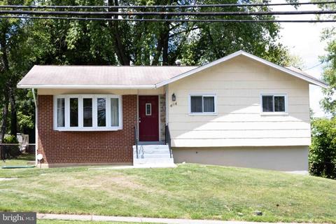 404 Pepper Mill Dr, Capitol Heights, MD 20743