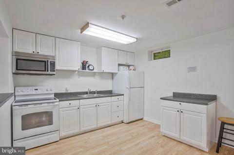12304 Tavistock Ct, Laurel, MD 20708 photo 45