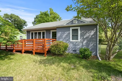 6304 Woodley Rd, Clinton, MD 20735