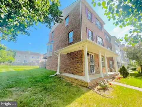 5541 Shallow River Rd, Clinton, MD 20735