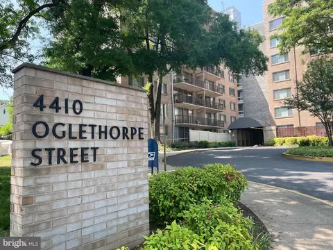 4410 Oglethorpe St #809, Hyattsville, MD 20781