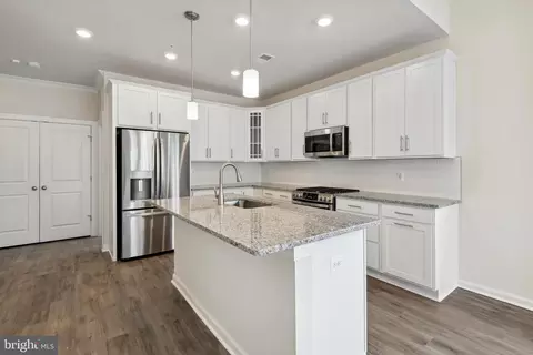 4107 Sugarberry Ln, Bowie, MD 20720
