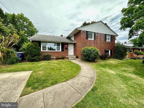 9305 Limestone Pl, College Park, MD 20740