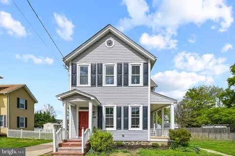 321 Montgomery St, Laurel, MD 20707