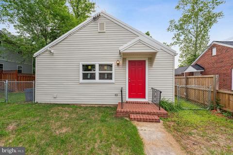 2405 57th Pl, Hyattsville, MD 20785