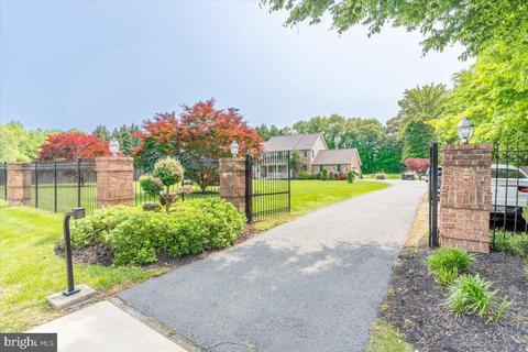 4975 Brown Station Rd, Upper Marlboro, MD 20772