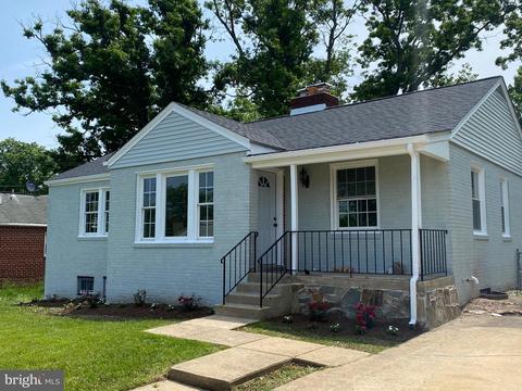 2913 Fairlawn St, Temple Hills, MD 20748