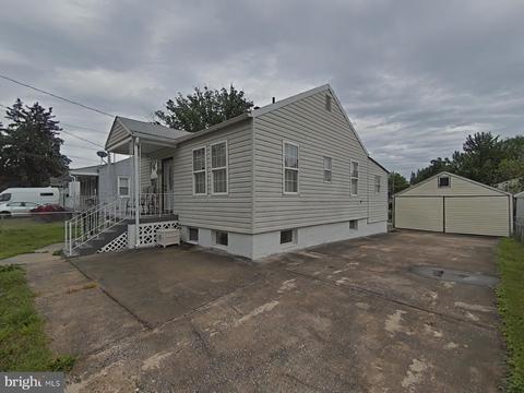 907 Minna Ave, Capitol Heights, MD 20743